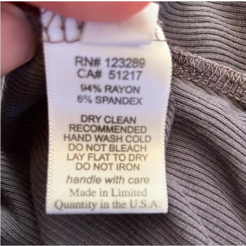 Michael Lauren Nero Turtleneck XS NWT - Picture 7 of 7